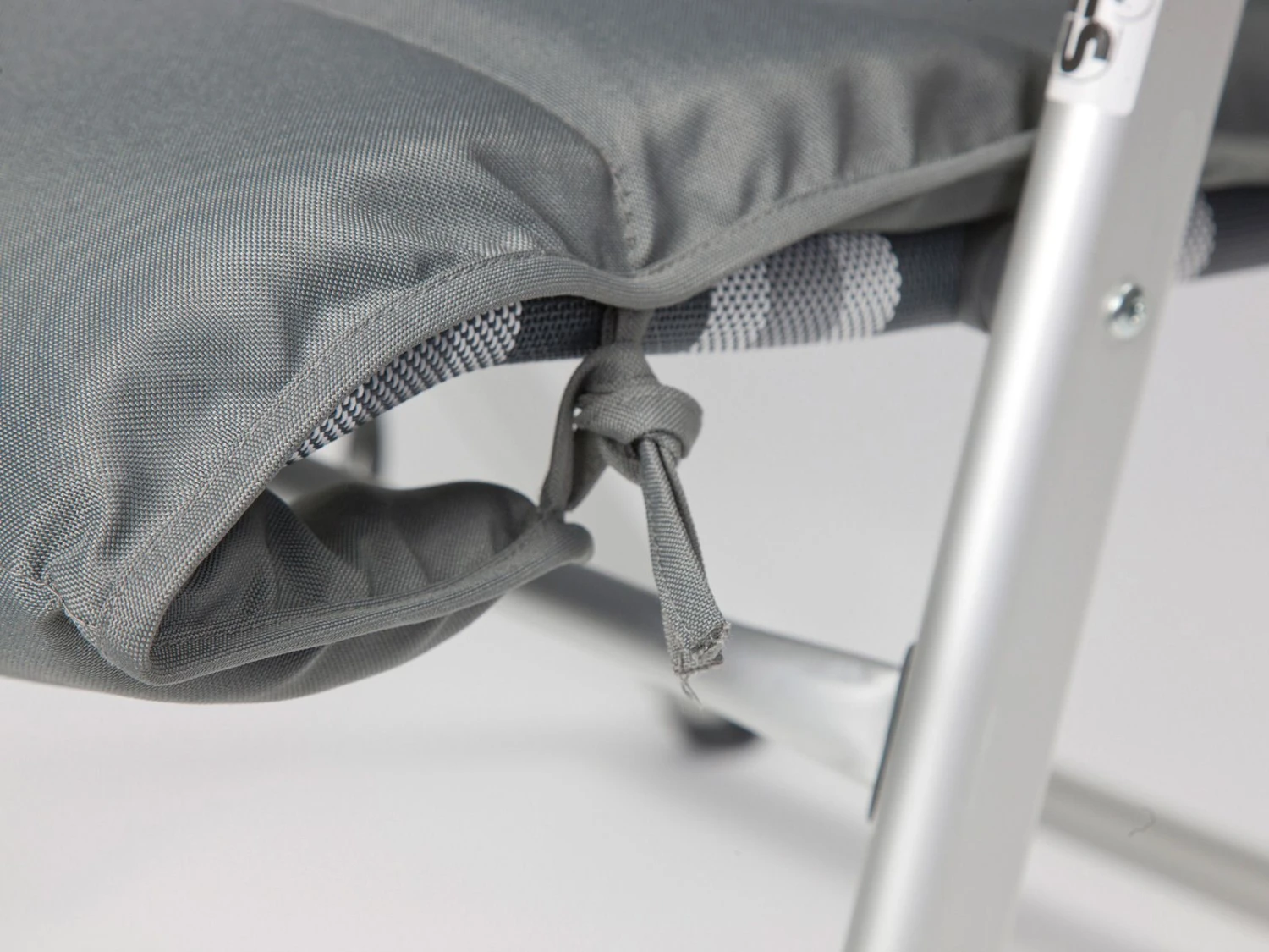 Bo-Camp Grey Universeel Gepolsterd Stoelkussen 5 Bo-Camp Grey Universeel Gepolsterd Stoelkussen - Afbeelding 3